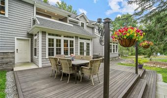 1004 Great Rd, Lincoln, RI 02865