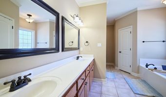 2612 Durango Dr, Benton, AR 72019