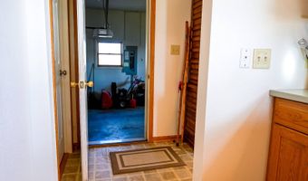 198 W Lake Dr, Arlington, SD 57212