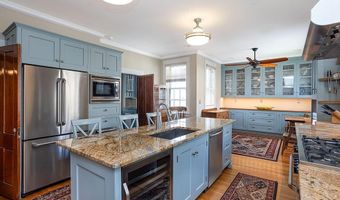 10 Bull St, Newport, RI 02840
