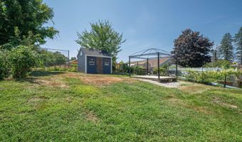 12 Whitten St, Allenstown, NH 03275