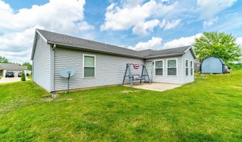 306 Riverview Dr, Albion, IN 46701