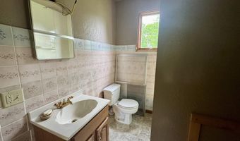 417 3rd St, Alpha, MI 49902
