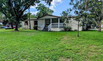 24845 PEARL St, Astor, FL 32102