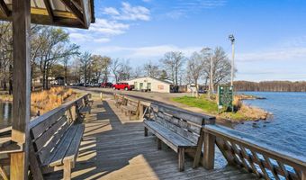 400 Lucky Lndg, Atkins, AR 72823