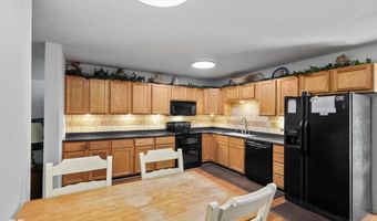 923 Stave Oak Dr, Beech Grove, IN 46107