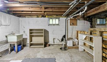 32 Homestead St, Albany, NY 12203