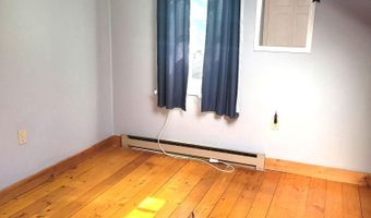 49 Hampshire Cir, Brattleboro, VT 05301