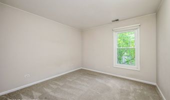1949 N Charter Point Dr, Arlington Heights, IL 60004