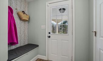 18 Hawk Dr, Bedford, NH 03110