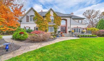 10 Stone Meadow Ln, Airmont, NY 10901