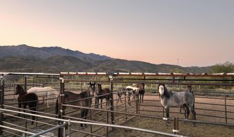35190 S APRIL Dr, Black Canyon City, AZ 85324