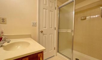 43855 CHLOE Ter, Ashburn, VA 20147