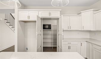 722 NE Crossing Oaks Dr, Ankeny, IA 50021