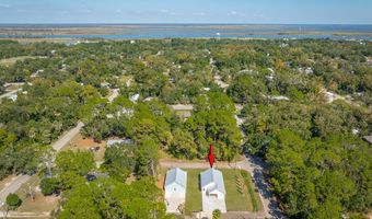 200 13th St, Apalachicola, FL 32320