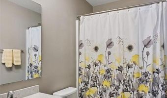 13715 Grafton Ct, Apple Valley, MN 55124