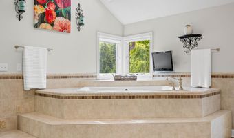 115 Jordan Rd, Indianapolis, IN 46217