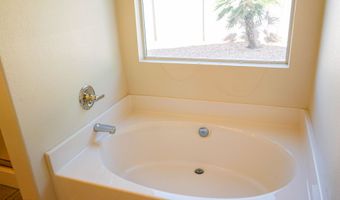 898 E MONTEREY St, Chandler, AZ 85225
