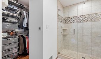 8 CONSTITUTION Sq, Annapolis, MD 21401