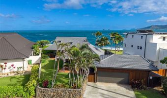 592 Kaimalino St, Kailua, HI 96734