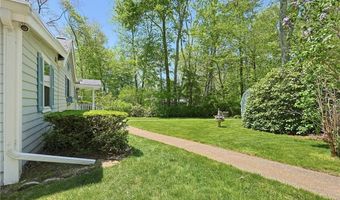 12 Lesieur Ln, Burrillville, RI 02859