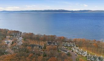 53 Northshore Dr, Burlington, VT 05408