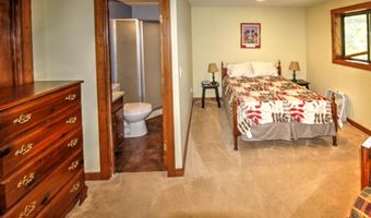 198 HOODS POINT Rd, Basye, VA 22810