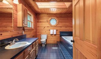 14 Barker Ave, Warren, RI 02885