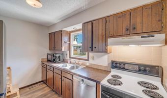 2307 Trails End SW, Altoona, IA 50009