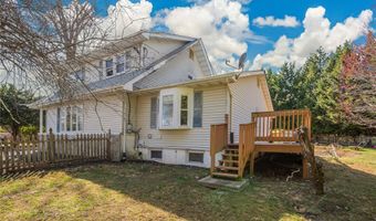 45 Cragmere Rd, Airmont, NY 10901