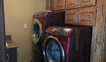 213 LUMBER St, Lincolnton, GA 30817