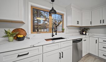 4 Forest Rd, Atkinson, NH 03811