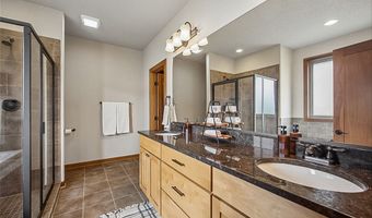 1203 NE 47th St, Ankeny, IA 50021