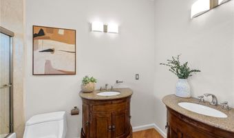 210 N Stage Coach Ln, Fallbrook, CA 92028