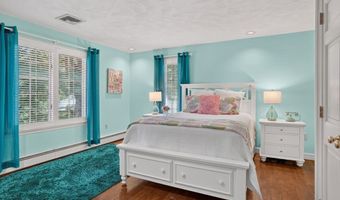 3 Newman Hill Dr, Andover, MA 01810