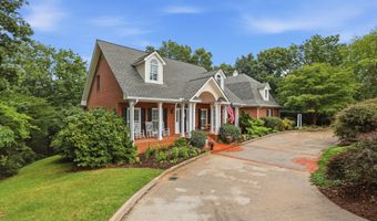 355 Smoke Rise Dr, Baldwin, GA 30511