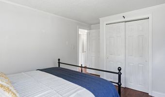 9 Tuttle Rd, Bedford, NH 03110