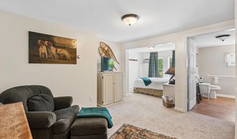 157 Main St, Belgrade, ME 04917