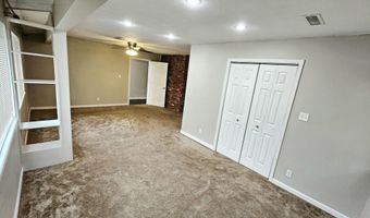 861 Oak Crst, Baxter Springs, KS 66713