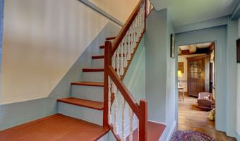 121 Sunset Ln, Berlin, CT 06037