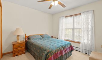 104 Merriment Ln, Blakeslee, PA 18610