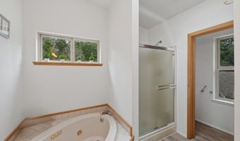 88600 TROUT POND Ln, Bandon, OR 97411