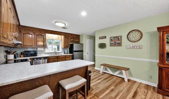 5459 Robie Dr, Macon, GA 31216