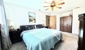 1305 S Country Club Cir, Carlsbad, NM 88220
