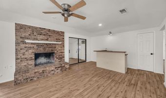 121 Meadow Ln, Aledo, TX 76008