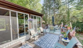 350 Brooke Meadow Rd, Berlin, CT 06037