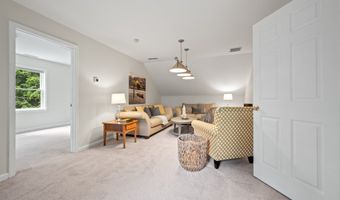 31 Grant Dr, Avon, CT 06001