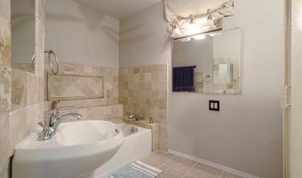 1216 11th Ave NW, Ardmore, OK 73401