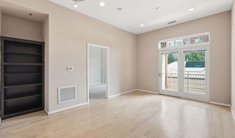 309 HOLLAND Ln 211, Alexandria, VA 22314