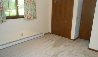 303 S 2nd Ln, Abbotsford, WI 54405
